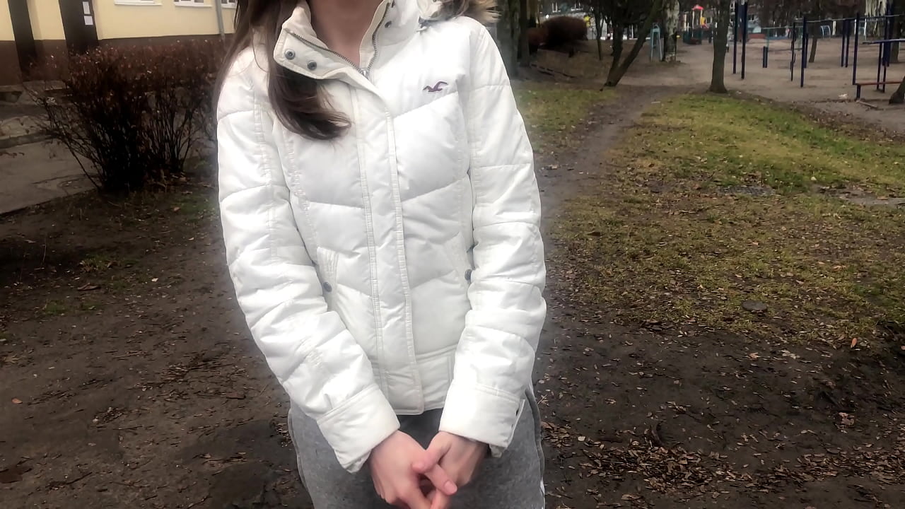 Neznanec za denar sesal in zajebal. Russian Amateur. S pogovorom.