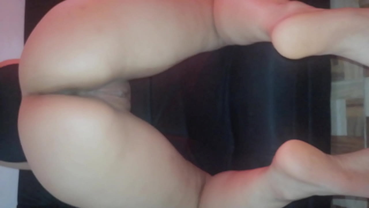 Moja mama mi da svojo pičko kot božično darilo